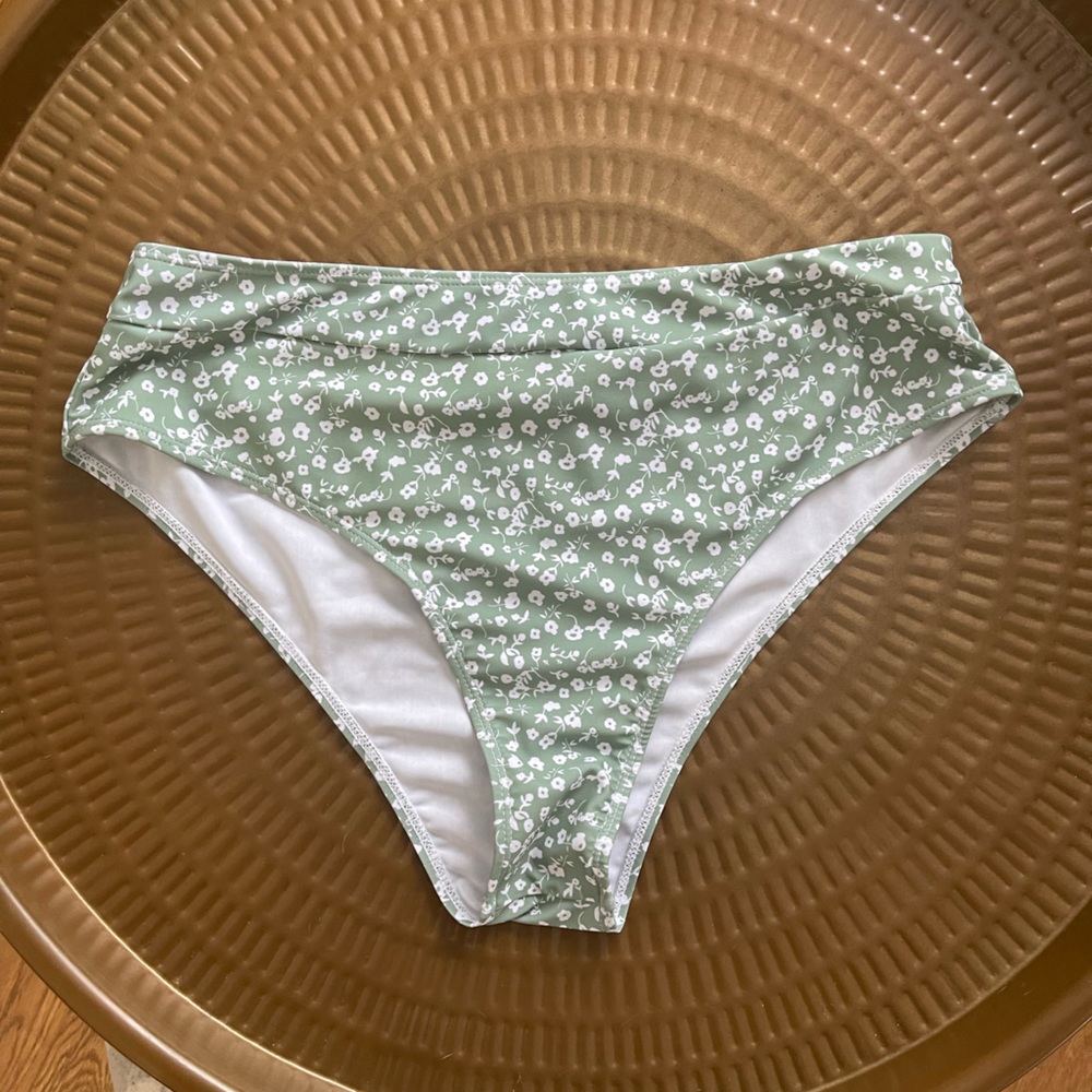 Never Worn - Green and White floral bikini bottom